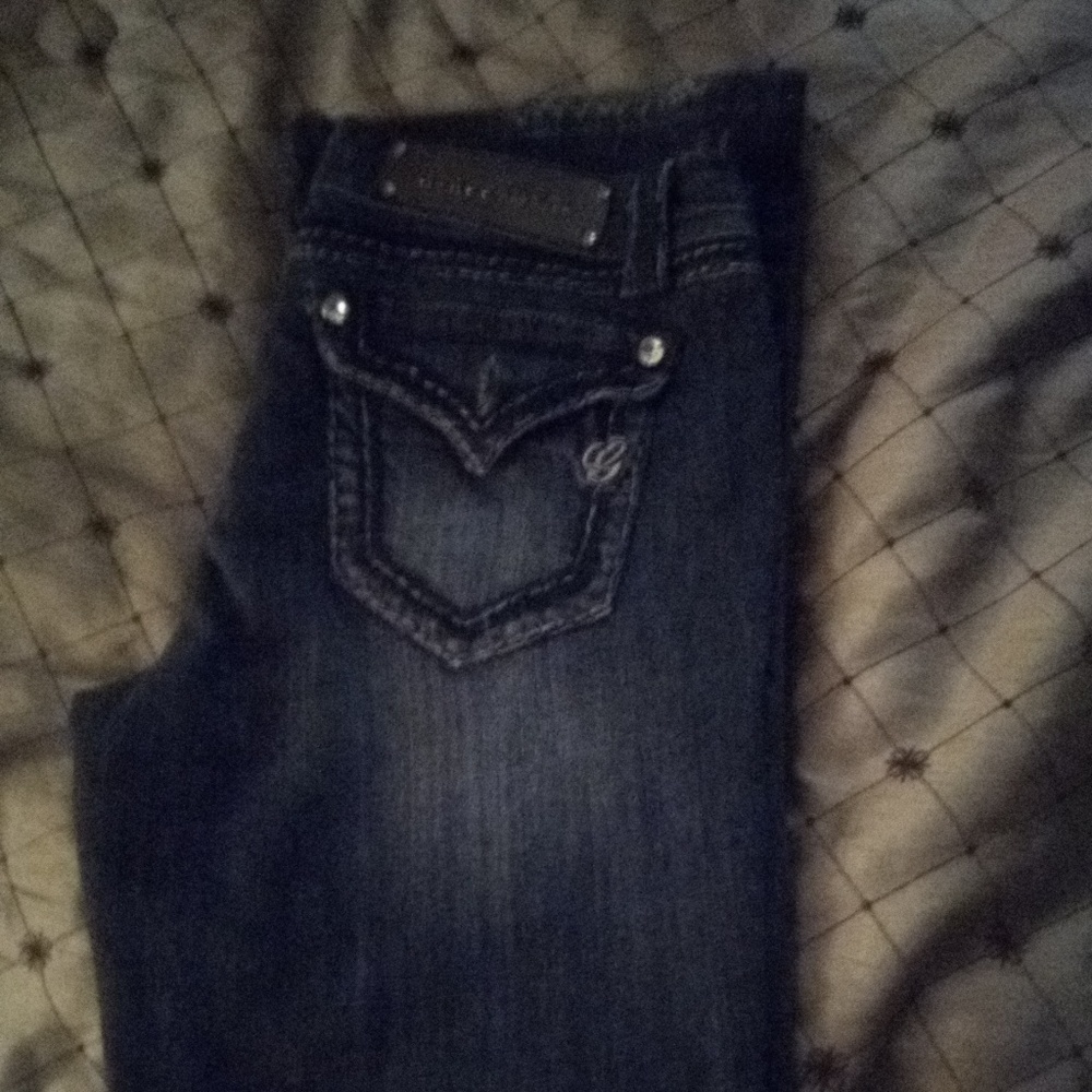 Grace in LA jeans